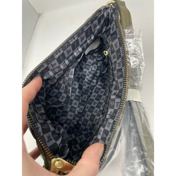 London Fog Addison Tower Signature Print Crossbody Bag‎ Olive Green Purse NWT - Picture 6 of 7
